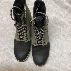 Sorel Booties size 9.5 Joan of Arctic Wedge